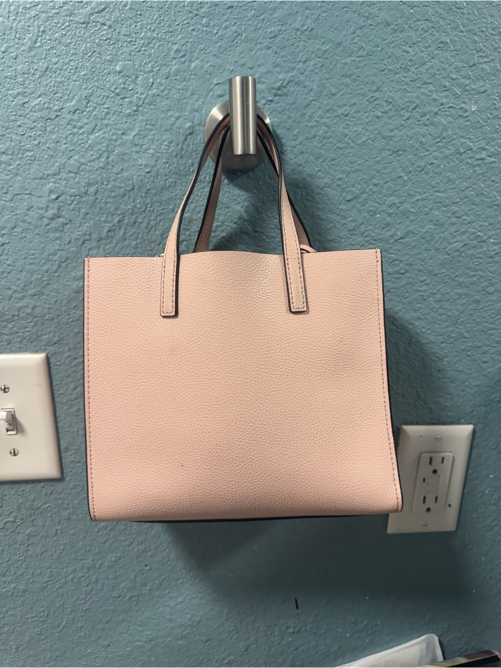 Marc Jacobs Blush Pebbled Leather Satchel with Gold Lock - Picture 2 of 9